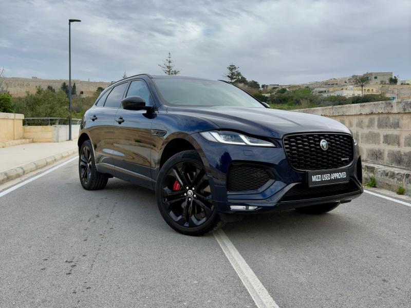 Jaguar F-Pace R-Dyn SE - (RQZ599)